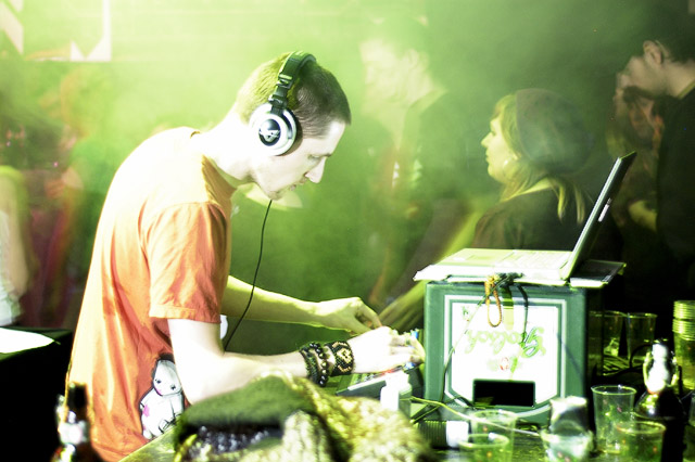 Thesis Performing